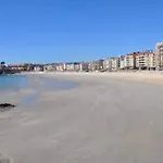 Se Alquila Piso Nuevo C/Garaje Céntrico en Sanxenxo