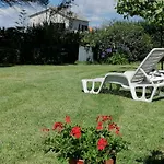 Apartamentos Casa Jardín La Lanzada