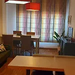 APARTAMENTO CENTRO DE SANXENXO con GARAJE