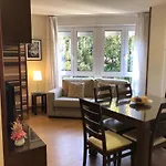 APARTAMENTO MOZART en el Centro de PORTONOVO