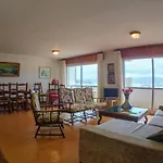 Apartamento Con Excelente Localizacion Y Vistas Al Mar