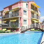 Apartamentos El Velero