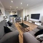 Apartamento con piscina en el centro de Sanxenxo
