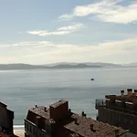 Apartamento ático en Sanxenxo a 160 m de Playa Silgar