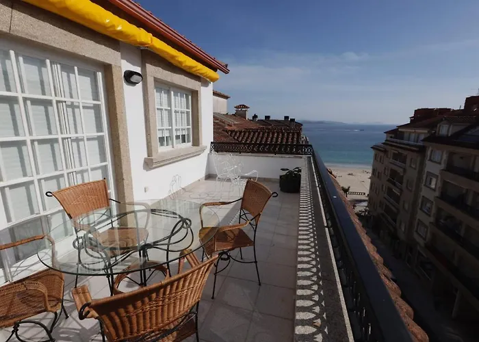 Ático con Terraza y Vistas Playa Silgar