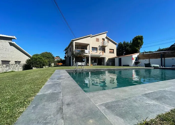 Casa Grande Piscina En Sanxenxo