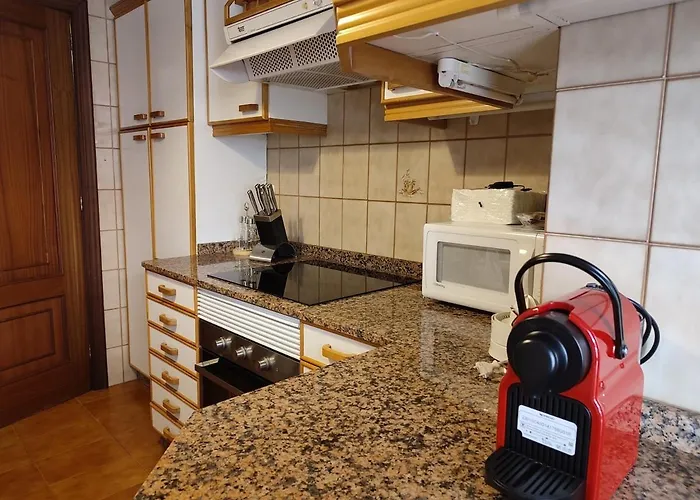 Apartamento En Sanxenxo De Tres Habitaciones