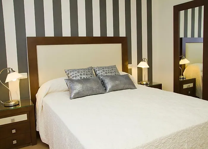 APARTAMENTO MOZART en el Centro de PORTONOVO