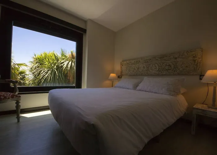 Sanxenxo 101120 5 Bedroom Villa By Mo Rentals