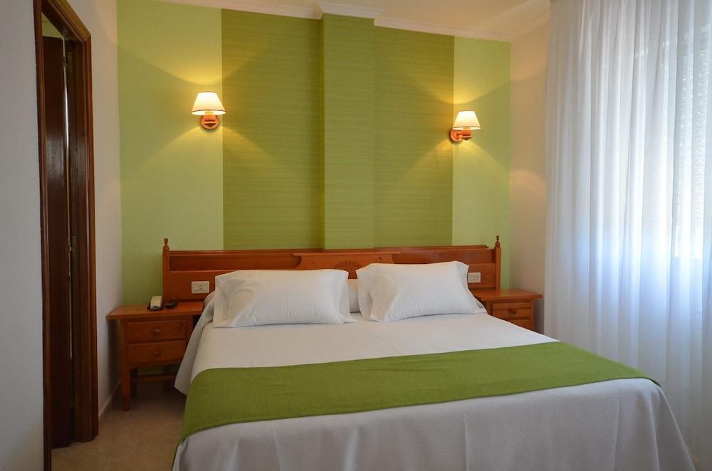 Mar Azul Hotel 2*
