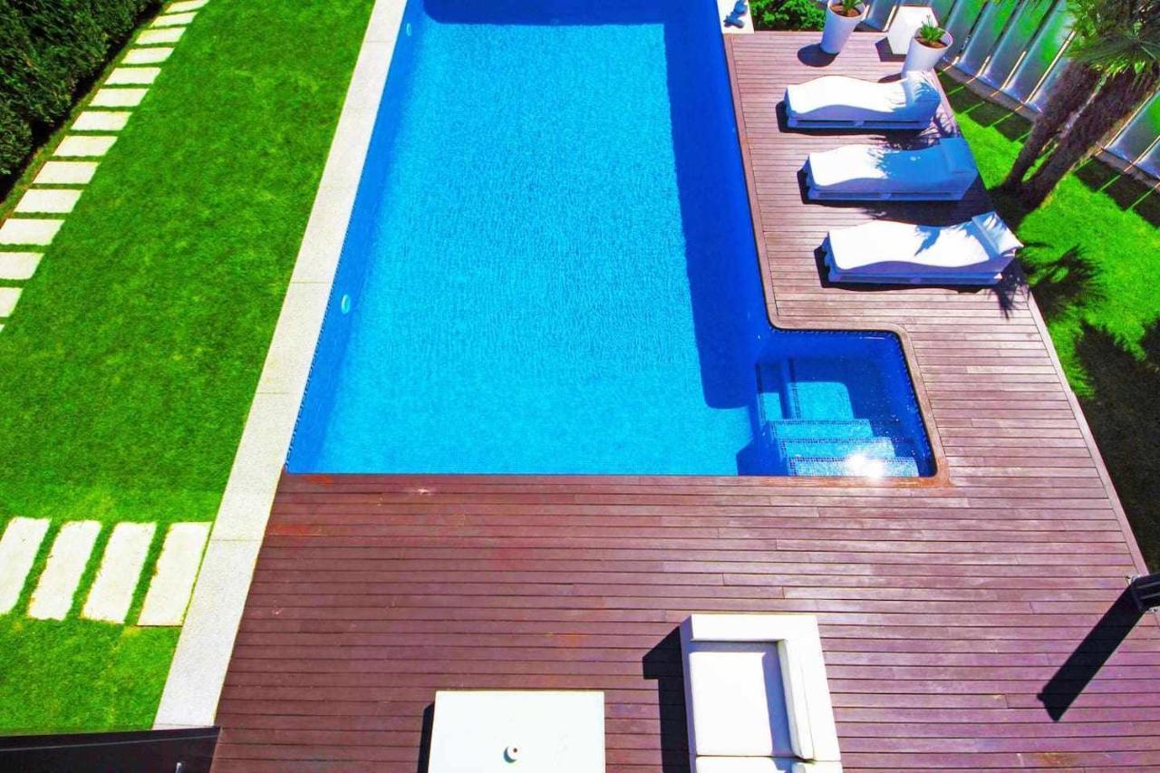 Lujosa Vistas Al Mar Y Piscina Climatiza Villa