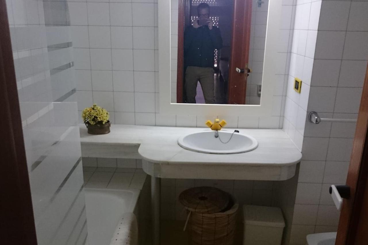 Se Alquila Piso Céntrico En C/garaje * Sanxenxo