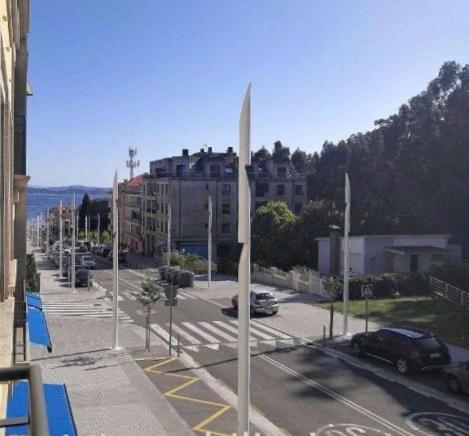 Con Piscina En El Centro De Apartamento Sanxenxo