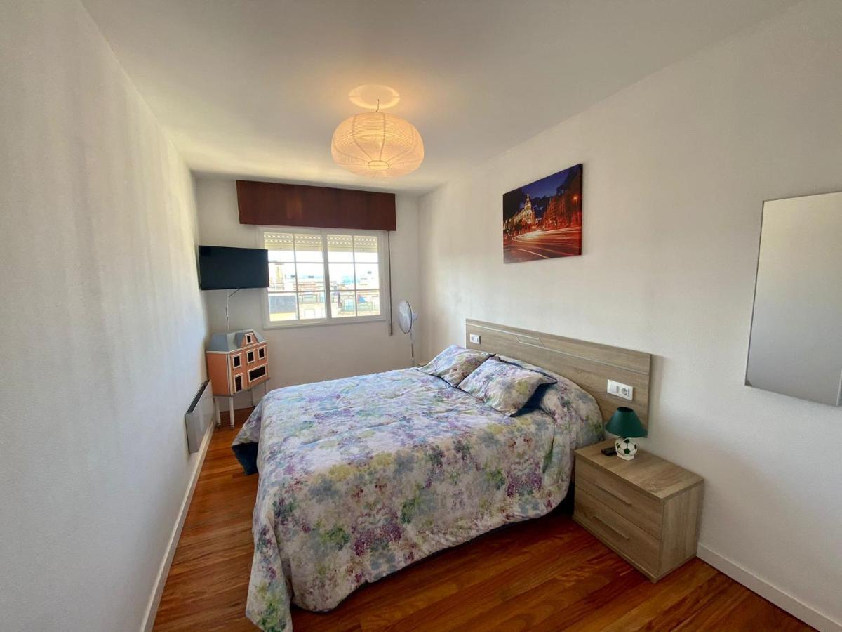 Enjoy Sanxenxo,200m Playa, Balcon Vistas Cies, Piscina & Terraza Azotea,2 Plazas Garaje, 2 Banos, Muy Luminoso, Muy Tranquilo,muy Equipado, Centrico Apartamento *