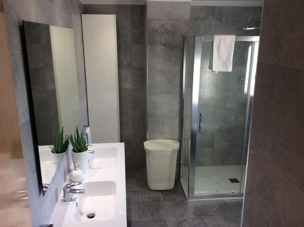 Lagunas Chalet Adosado Max 10, No Recomendable Grupos De Jovenes Sanxenxo