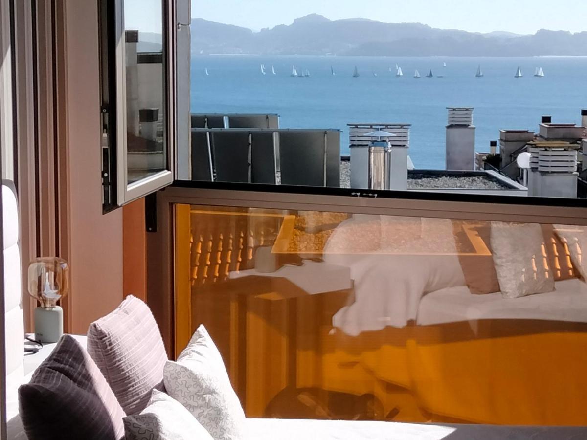 Carles Deluxe Ocean View