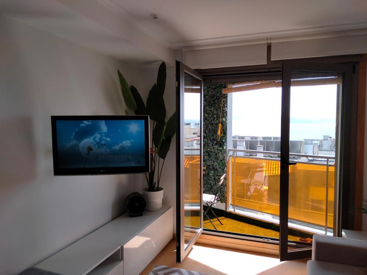 Carles Deluxe Ocean View Apartamento
