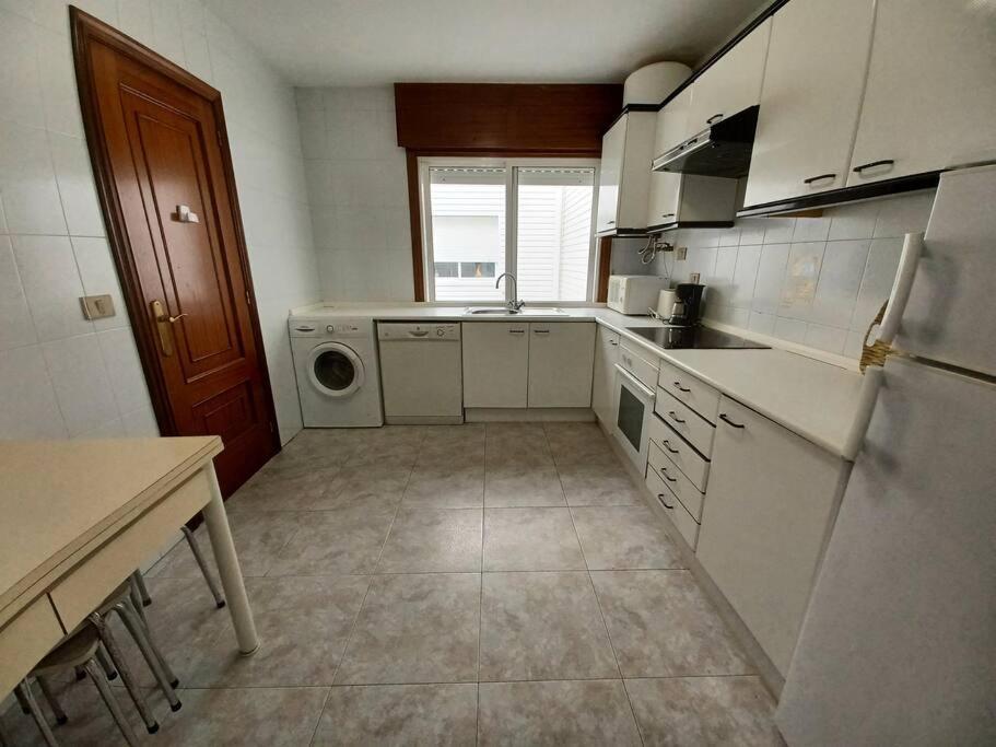Apartamento Cerca De La Playa Silgar #j *