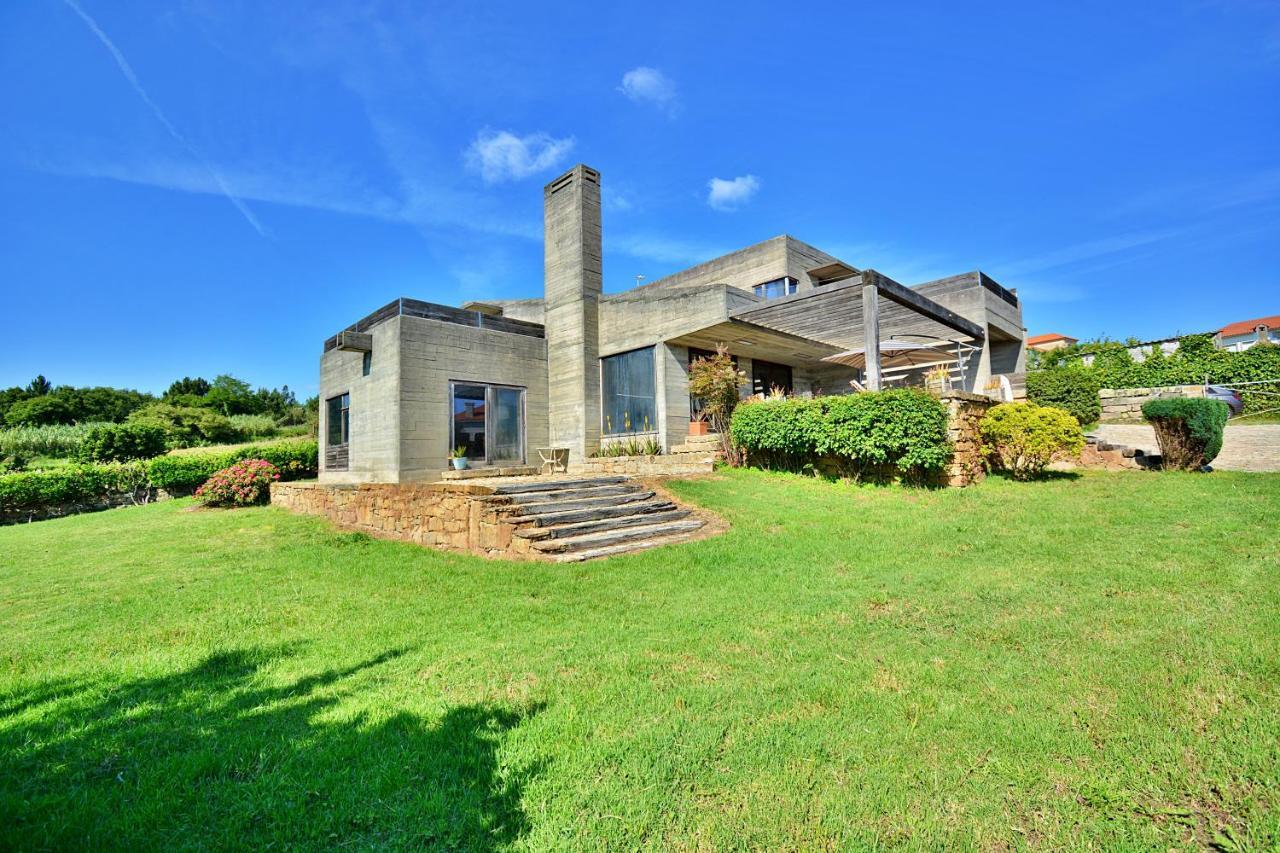 Villa De Diseño En Playa Pragueira -