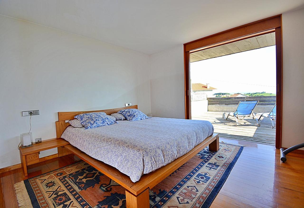 Villa De Diseño En Playa Pragueira -