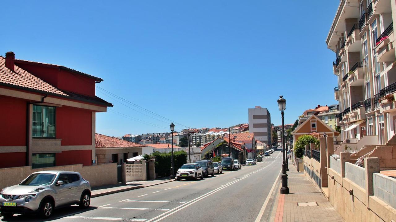 Desconectaengalicia Mantela, Vistas Puerto Deportivo, 20m Playa Apartment *