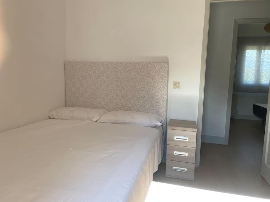 Casa Para 8 Con Jardín Terraza Y Barbacoa Сasa de vacaciones