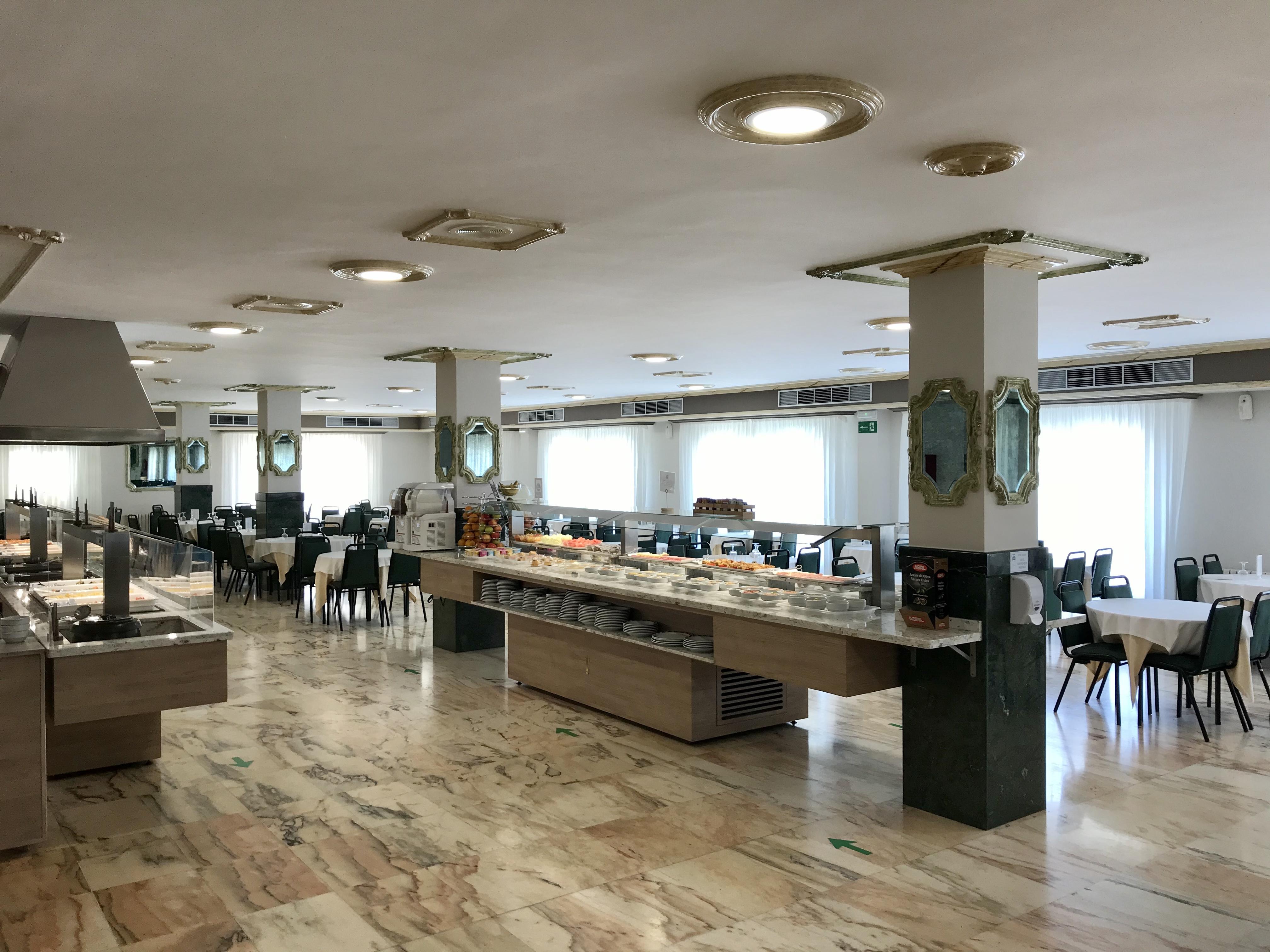 Nuevo Vichona Hotel 3*