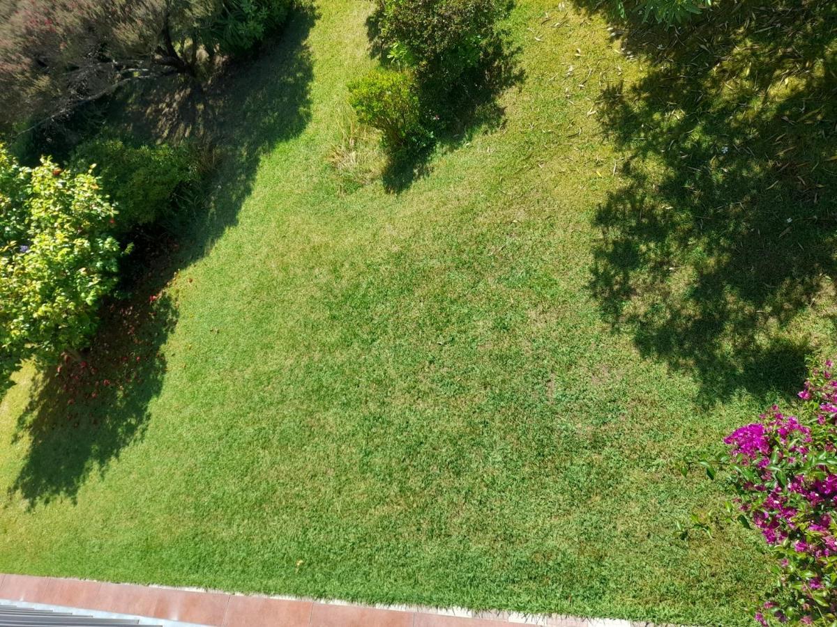 Apartamento Casa Con Jardín A 200 Metros Playa De Areas En *
