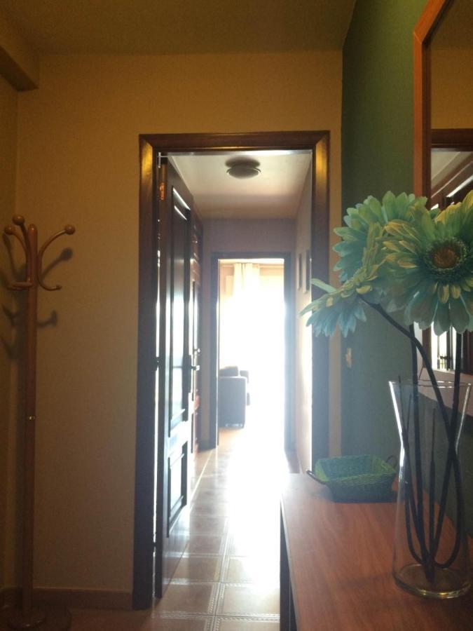 - 1 Bedroom With Sea Views - 0582 *