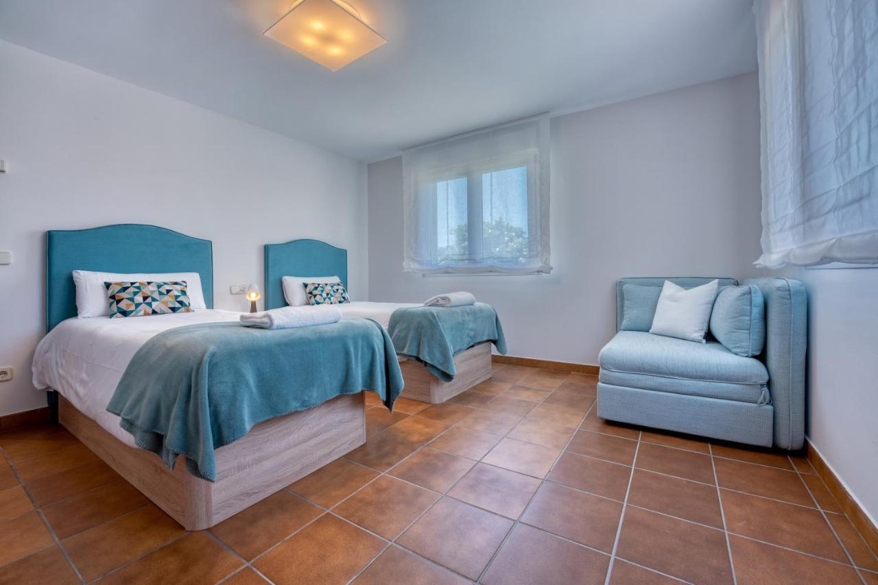 La Casa De Illos, Casa Completa Con Piscina En * Sanxenxo