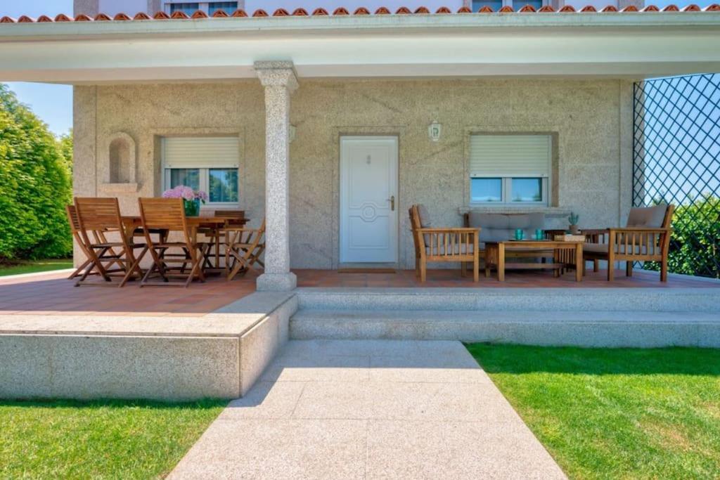 La Casa De Illos, Casa Completa Con Piscina En Сasa de vacaciones Sanxenxo