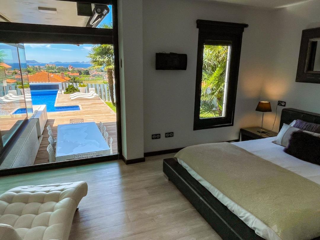 Lujosa Vistas Al Mar Y Piscina Climatiza Villa *
