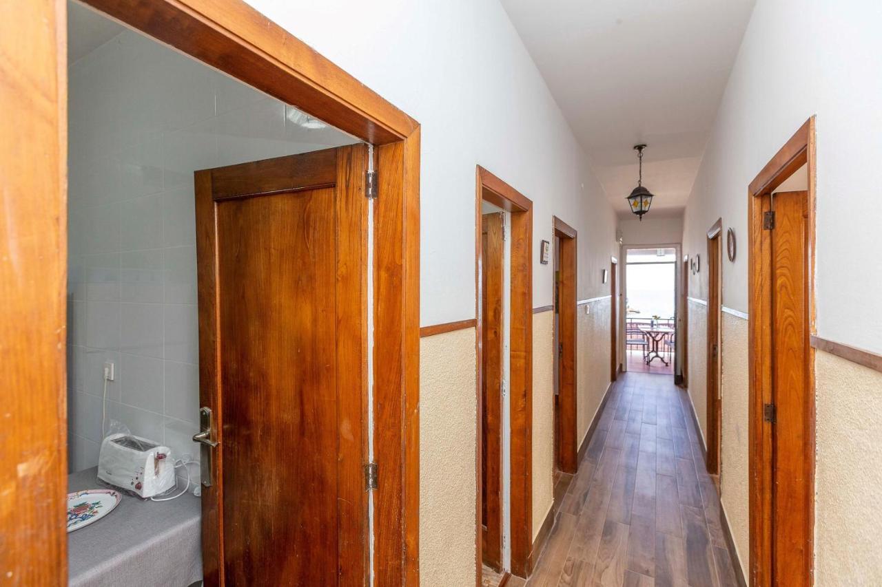 - 4 Bedrooms - 0275