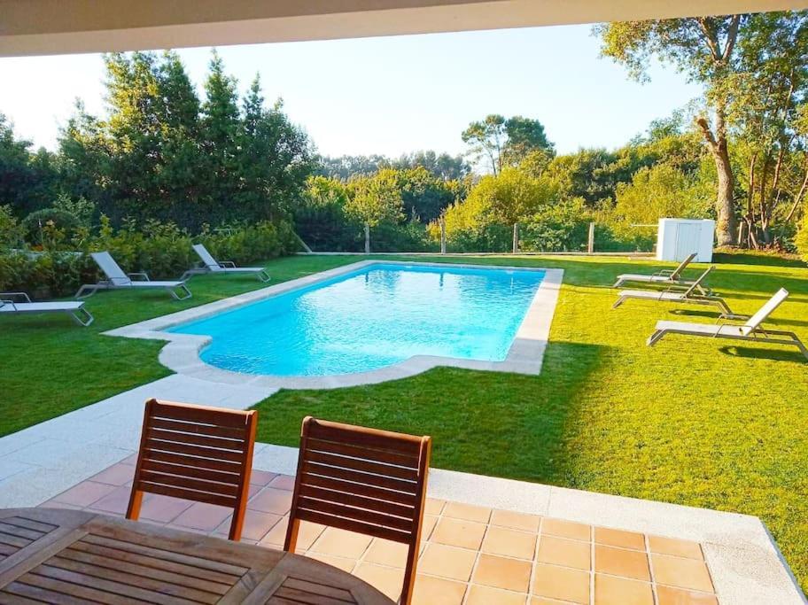 La Casa De Illos, Casa Completa Con Piscina En *