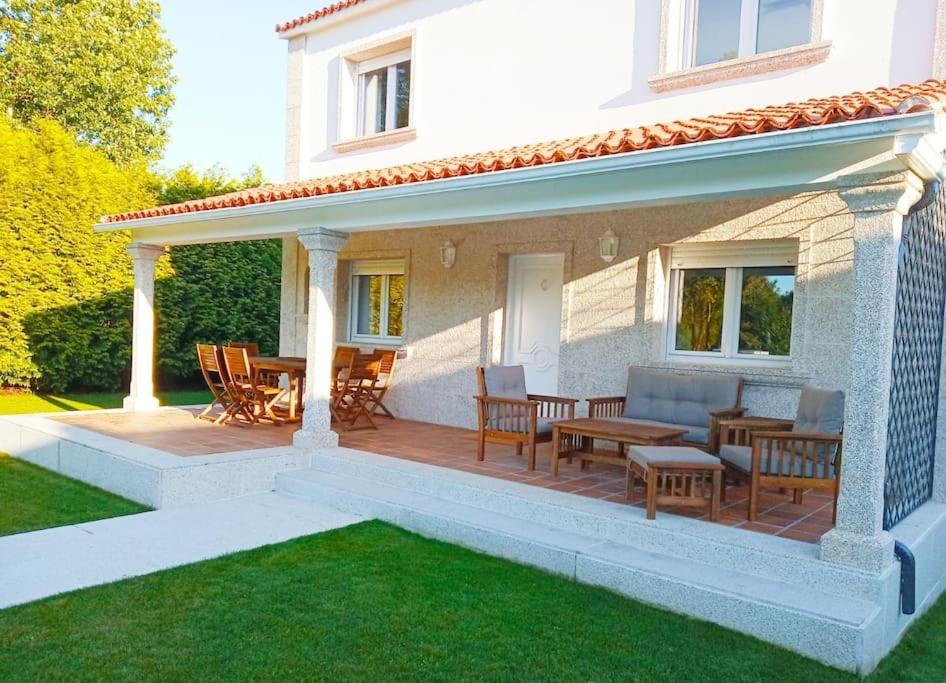 Сasa de vacaciones La Casa De Illos, Casa Completa Con Piscina En Sanxenxo