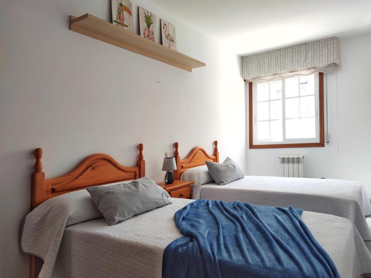 Apartamento Con Piscina Y Parking En El Centro De Sanxenxo, A 100m De La Playa Sanxenxo