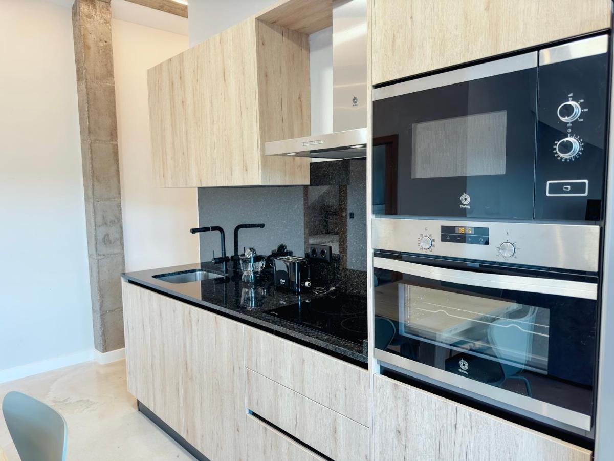 Avenida Areas Apartment