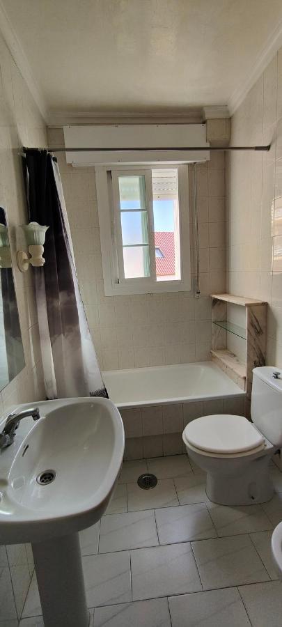 Apartamento Rua Panadeira 3 1º *