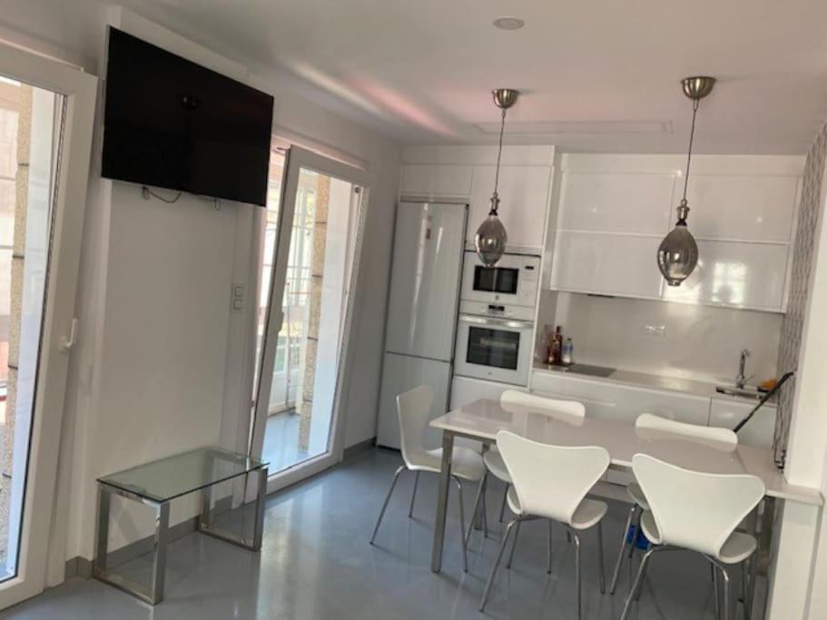 Apartamento Precioso Piso En Portonovo, Cerca Playa.