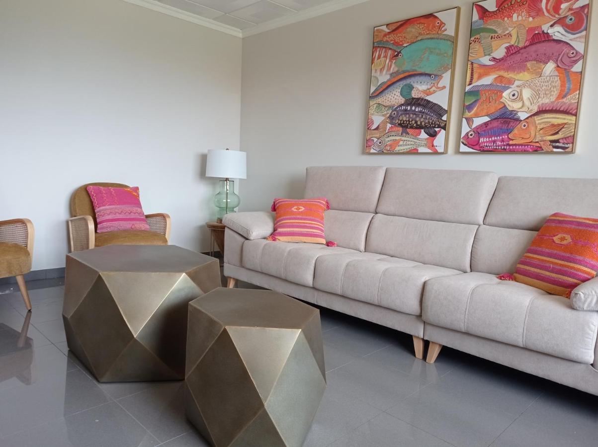 Villa Rochas Playa De Montalvo