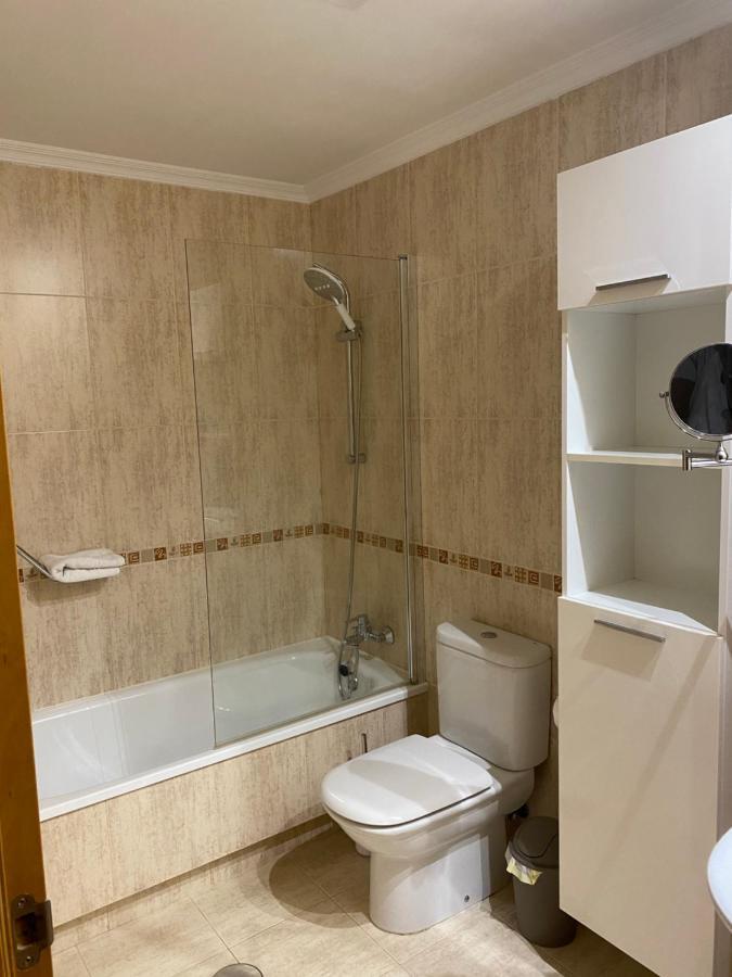Apartamento Con Vistas Al Mar, Piscina Y Parking