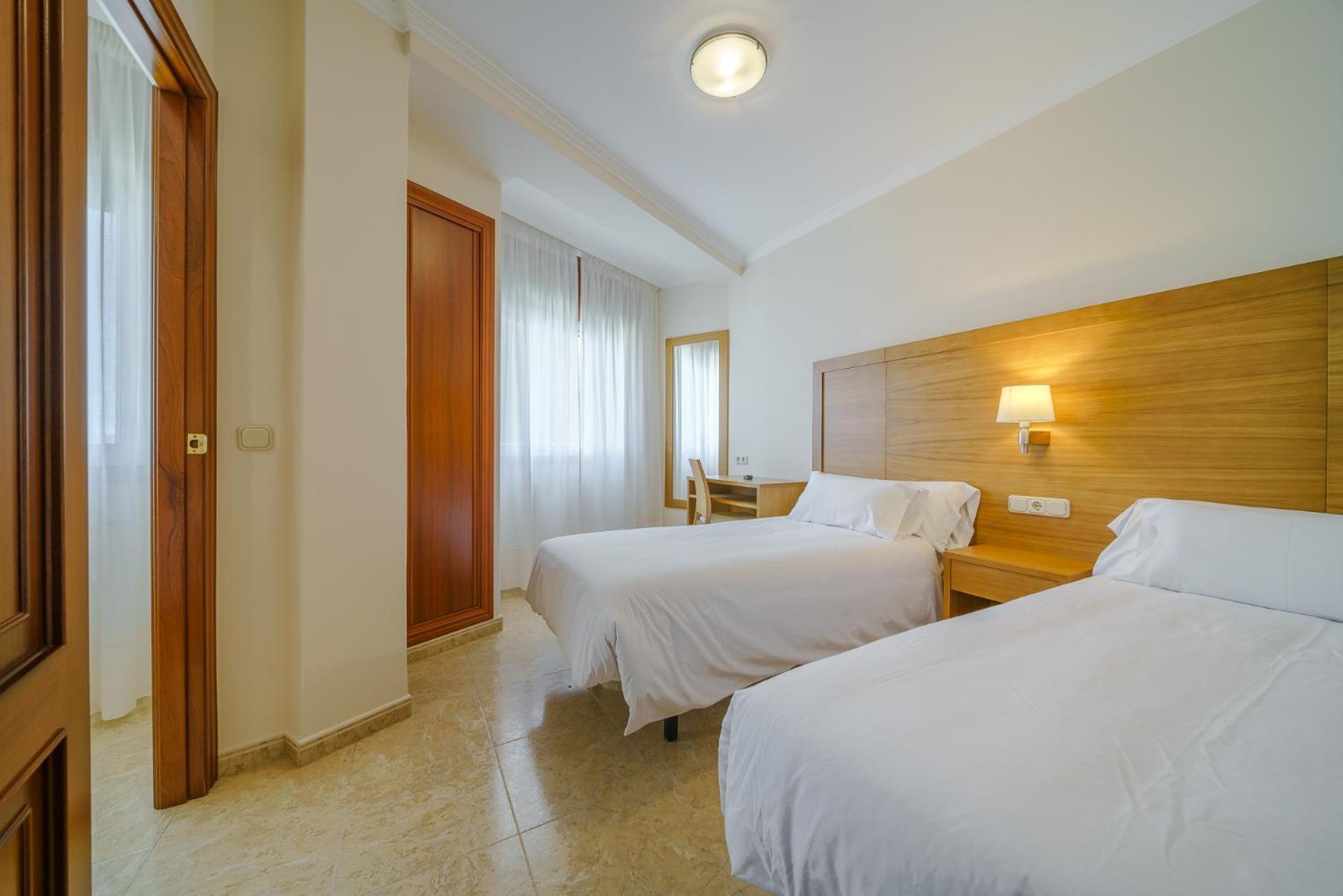 El Puente Hotel