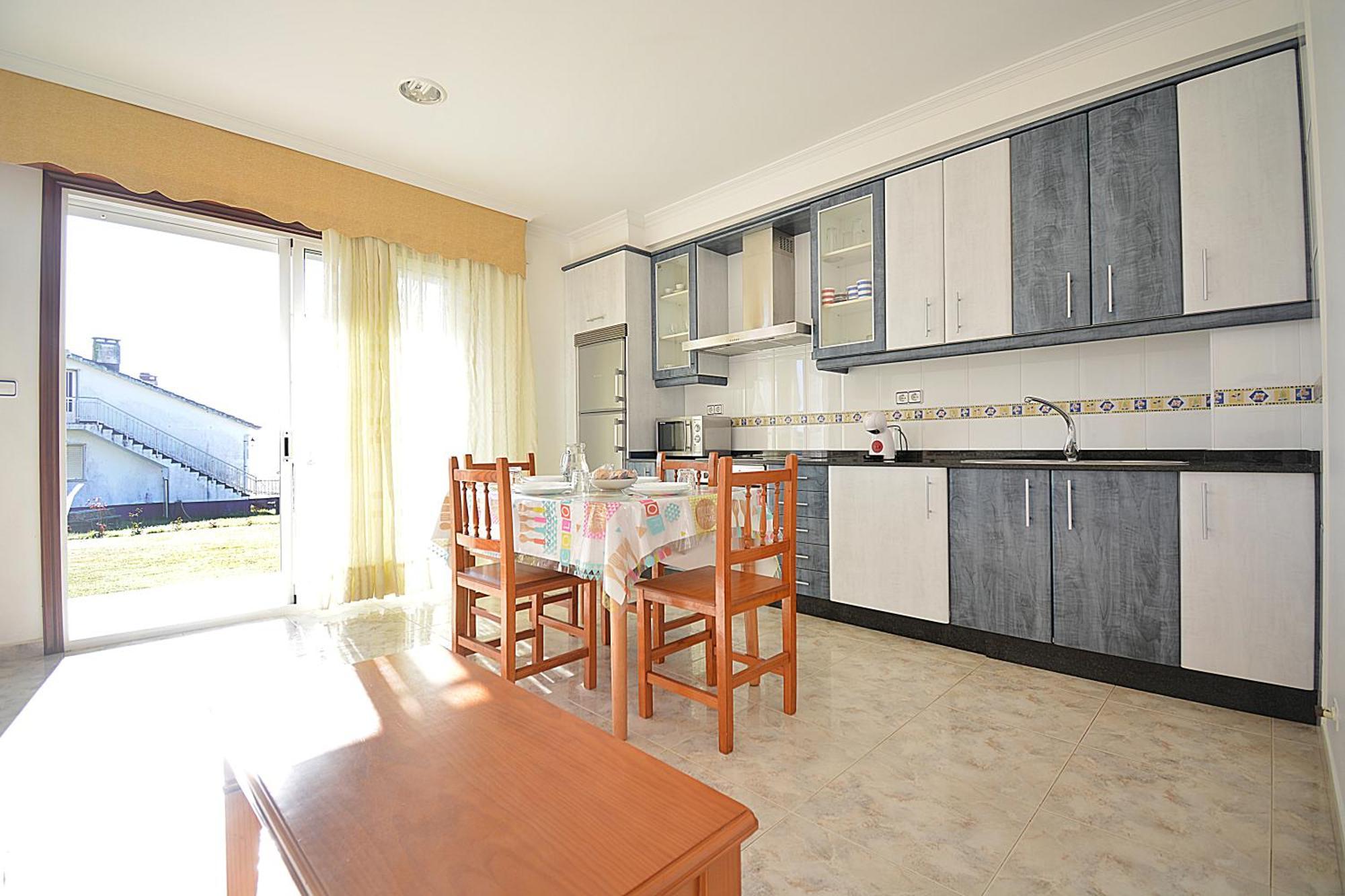 Apartamento En Playa De Montalvo *