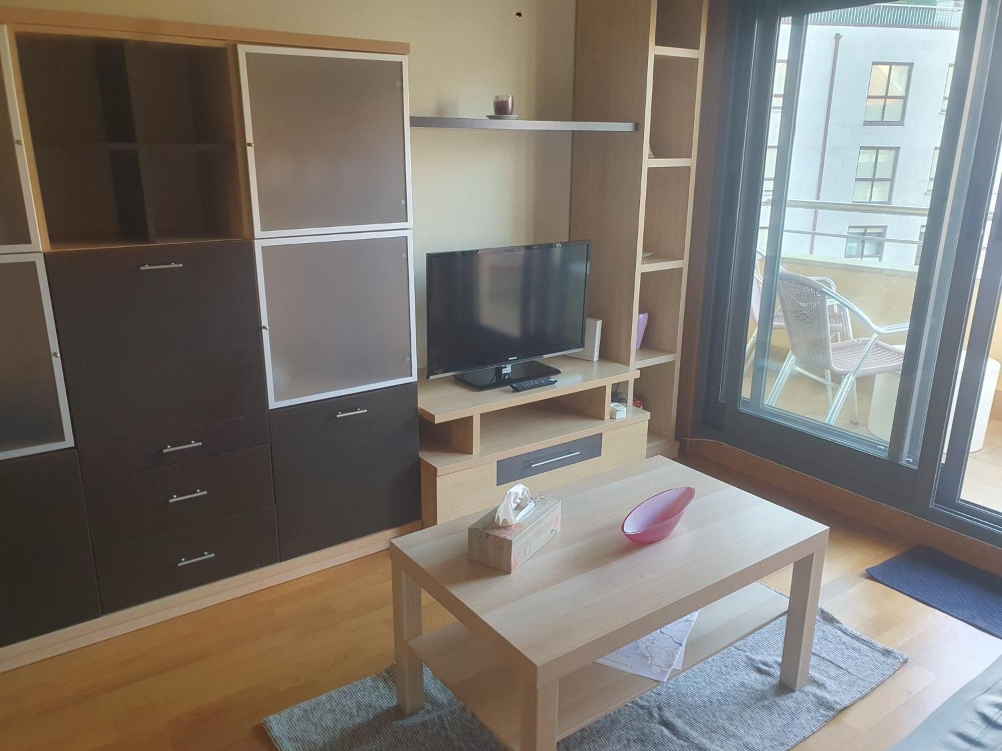 Apartment En Urbanizacion Con Piscina En Playa De Silgar *