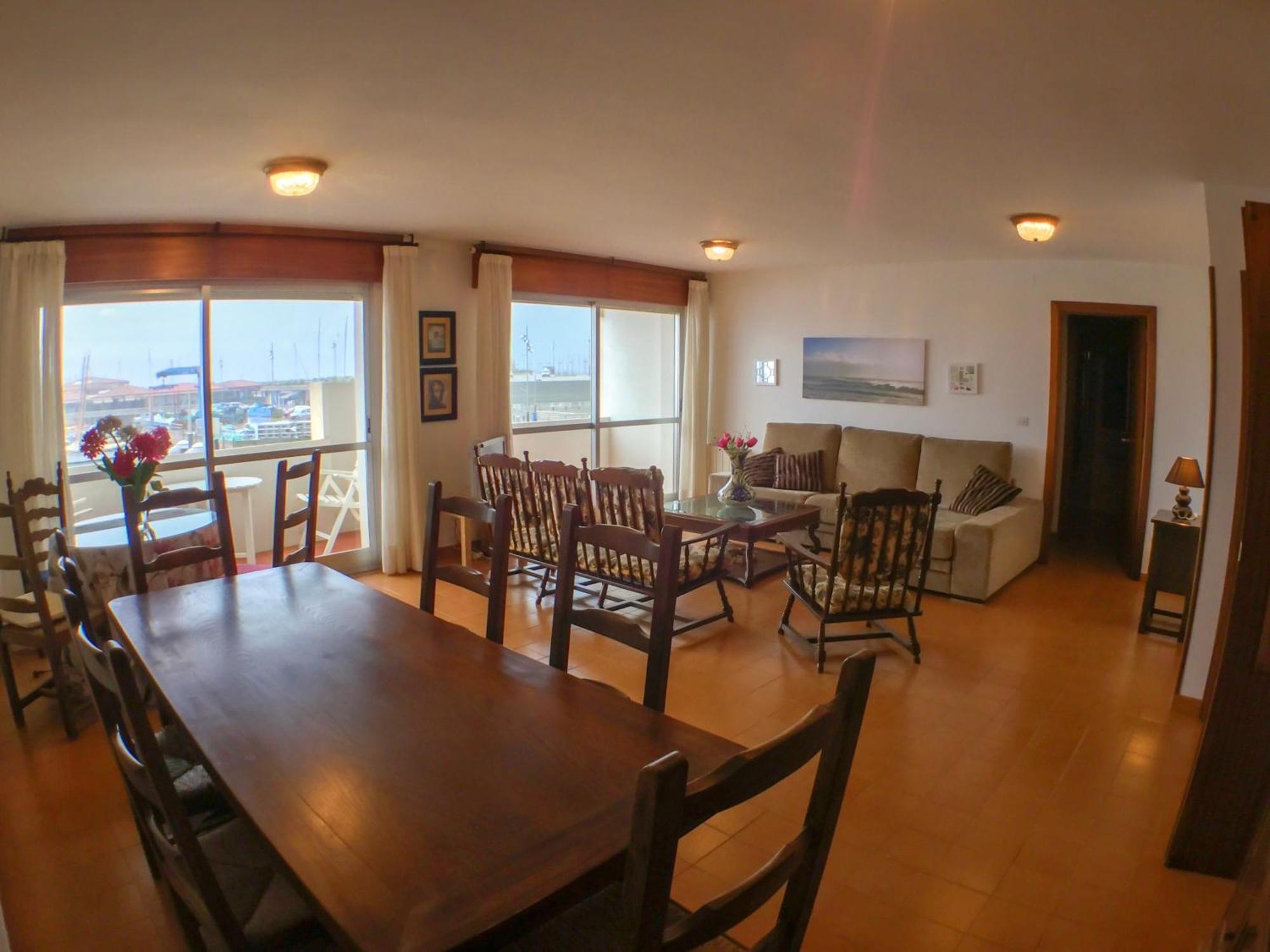 Con Excelente Localizacion Y Vistas Al Mar Apartamento