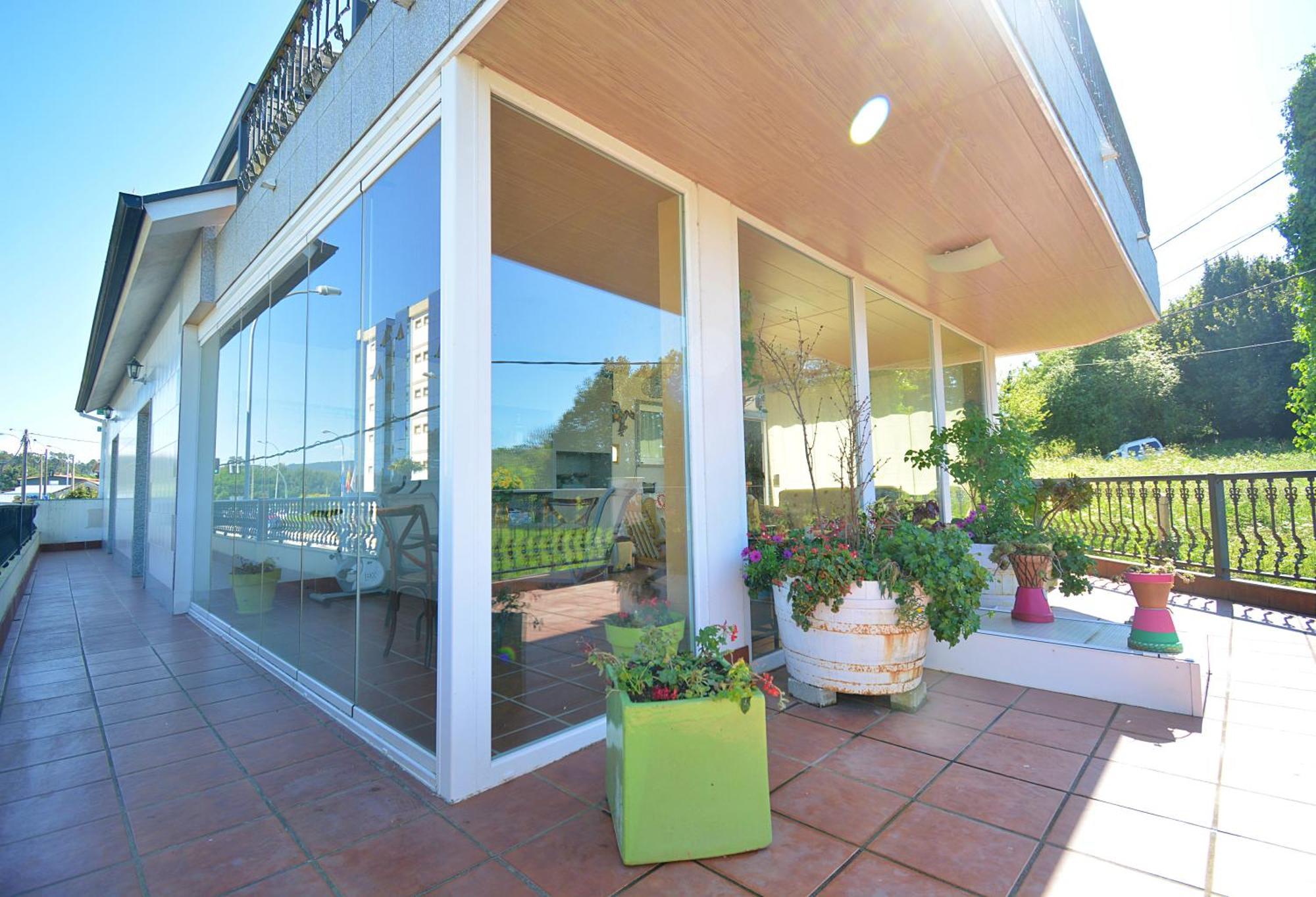 Apartment Con Terraza En El Entorno De