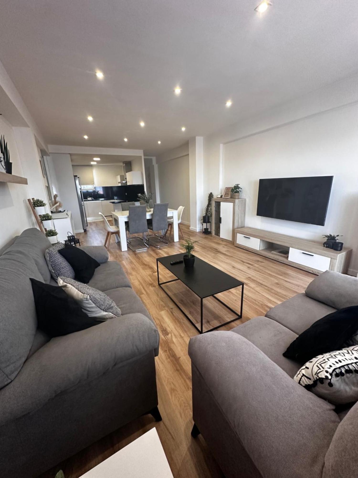 Apartamento Con Piscina En El Centro De Sanxenxo