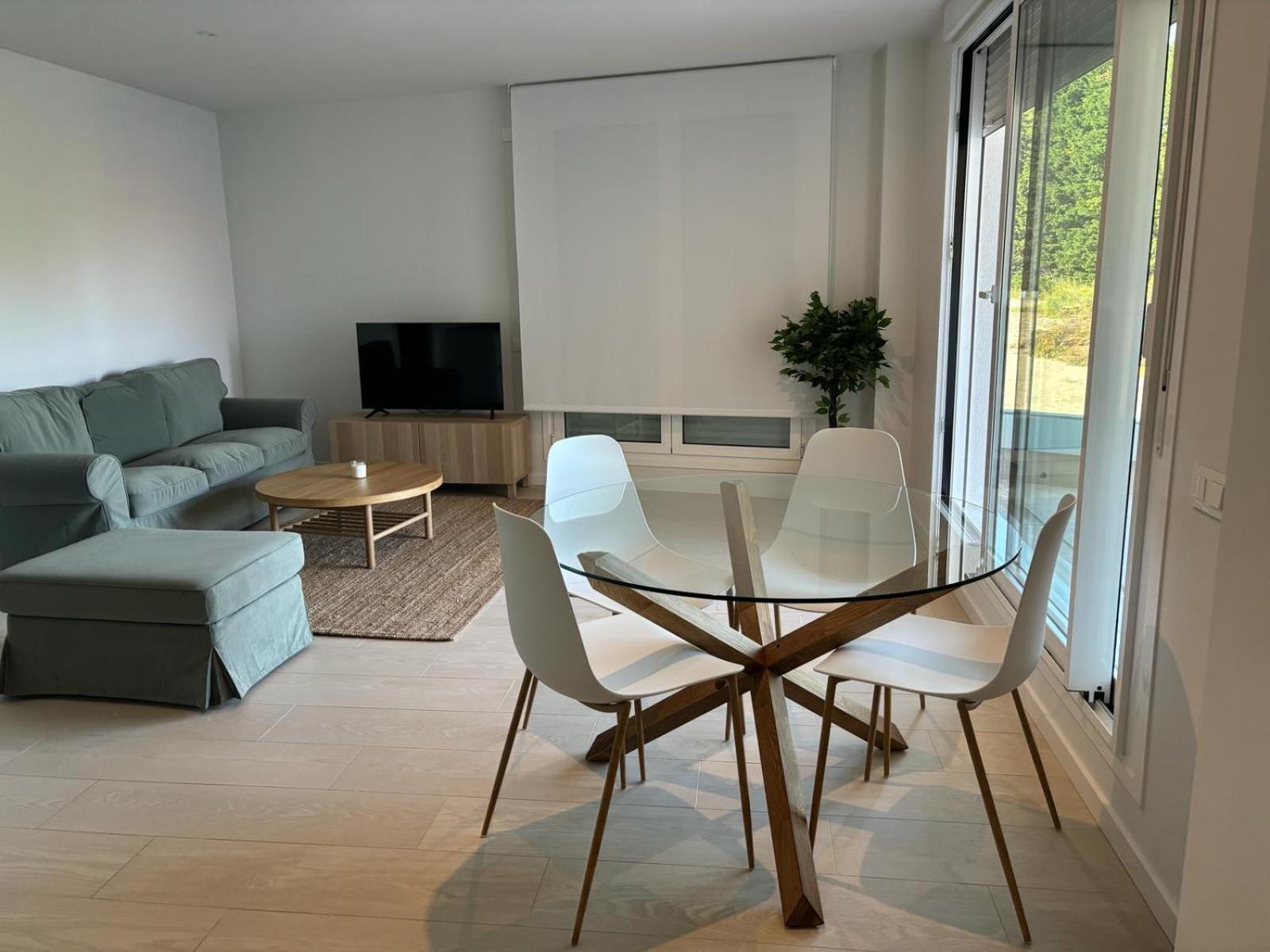 Galiciaguesthome-rosalia De Castro-silgar Sanxenxo