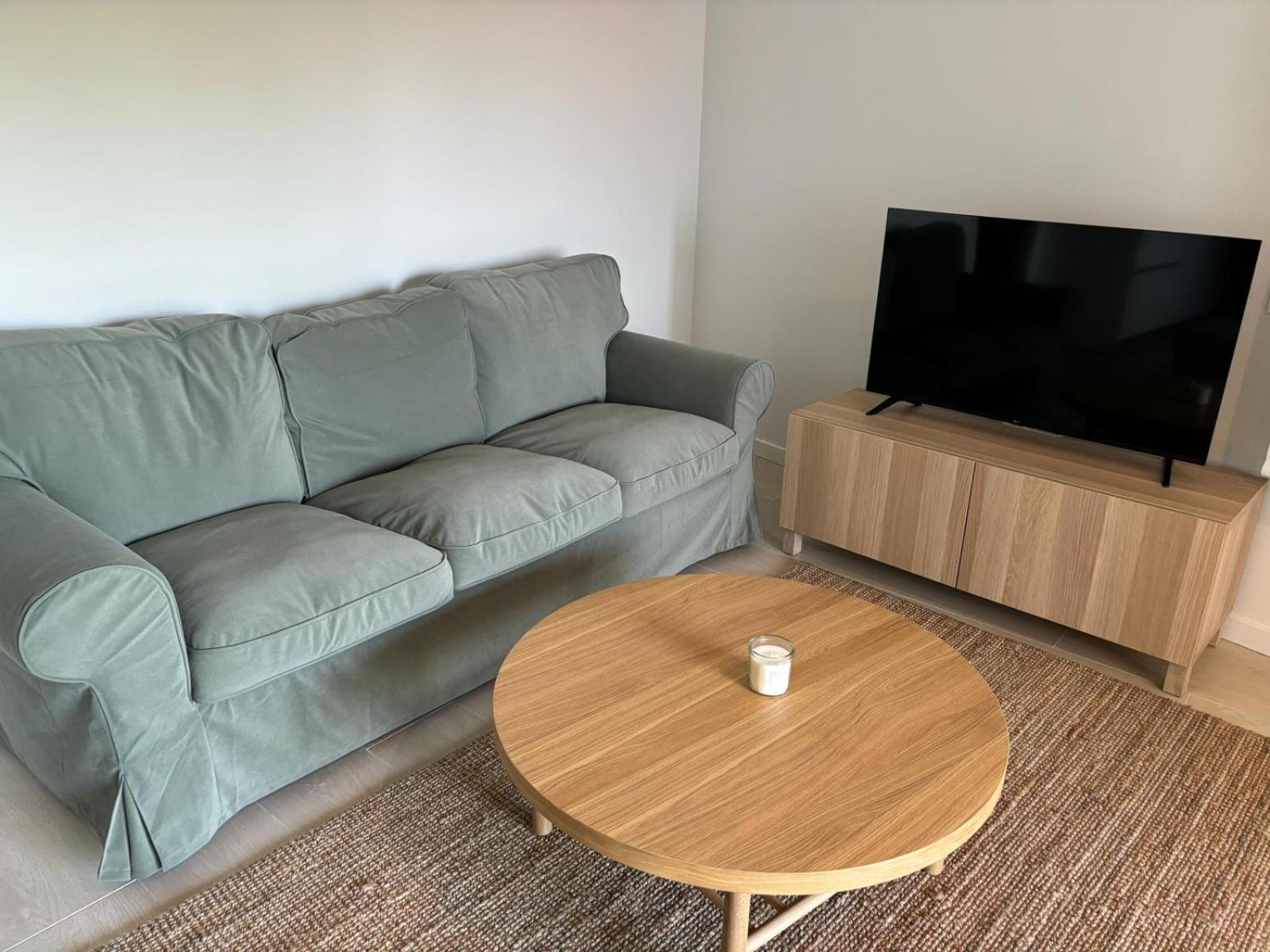 Galiciaguesthome-rosalia De Castro-silgar * Sanxenxo