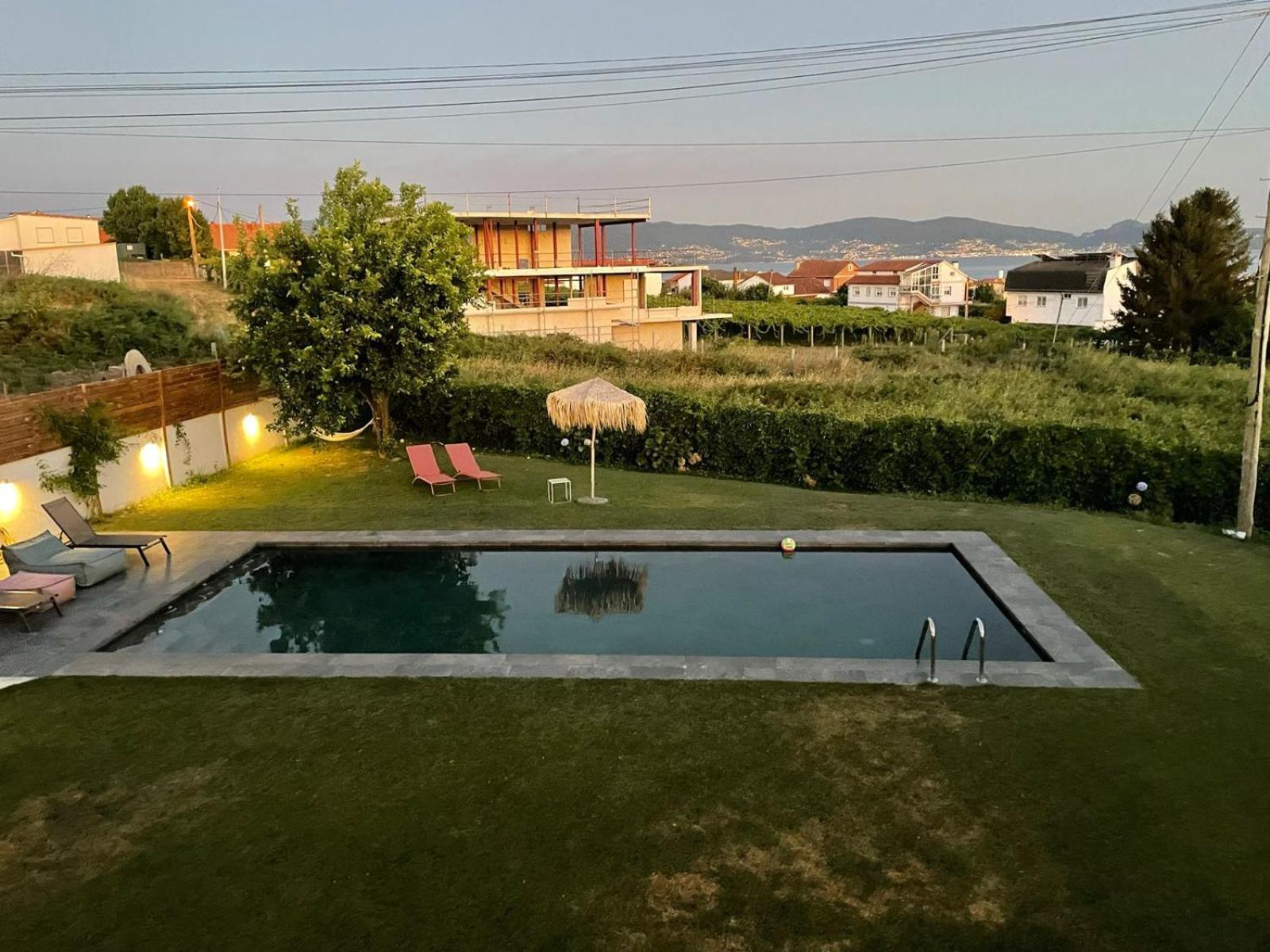Casa Grande Piscina En Sanxenxo